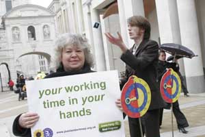 Jean calls for an end to the opt-out in the working time directive